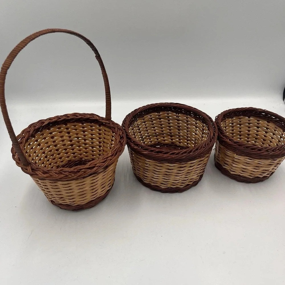 Lot of 3 Small Vintage Wicker Baskets One With Handle Two Tone Pretty And Cute!